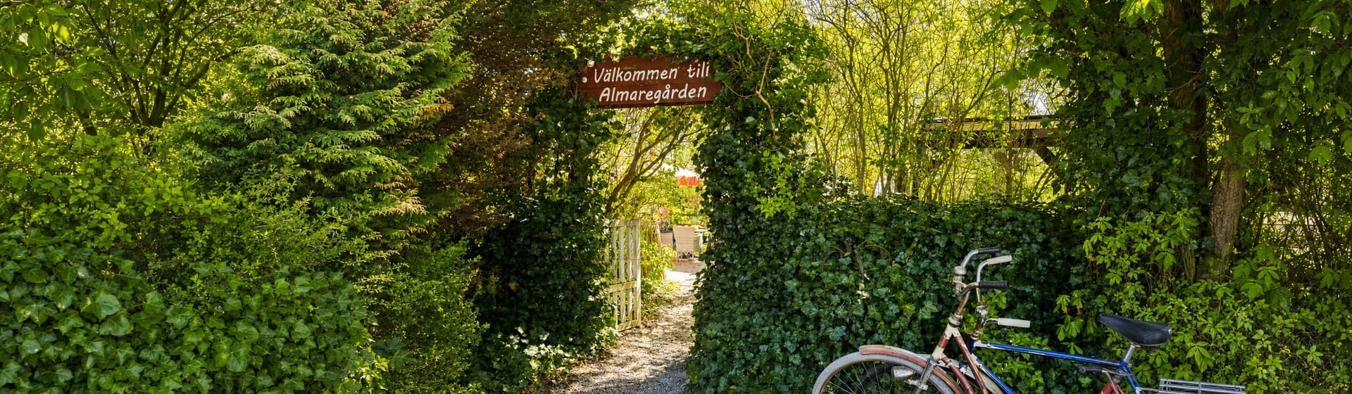 Almaregården logotyp