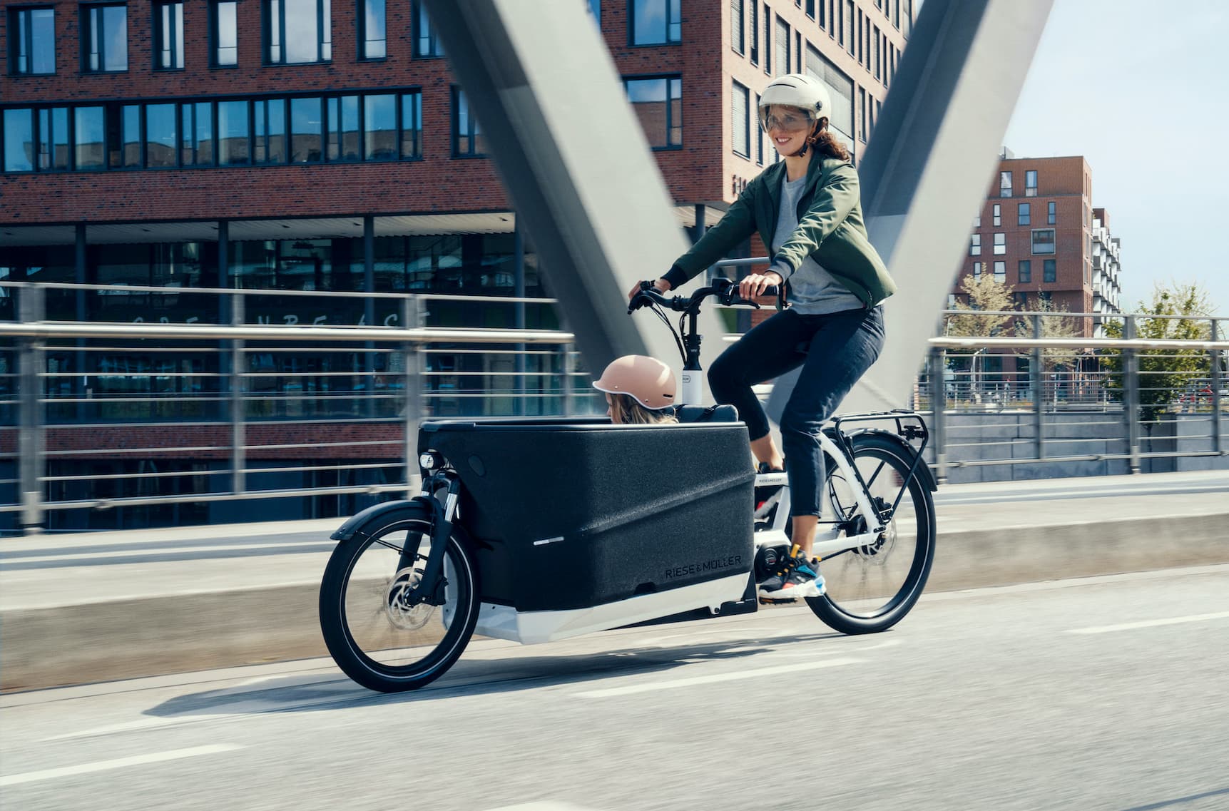 Kvalitetscyklar hos butik eloVelo logotyp